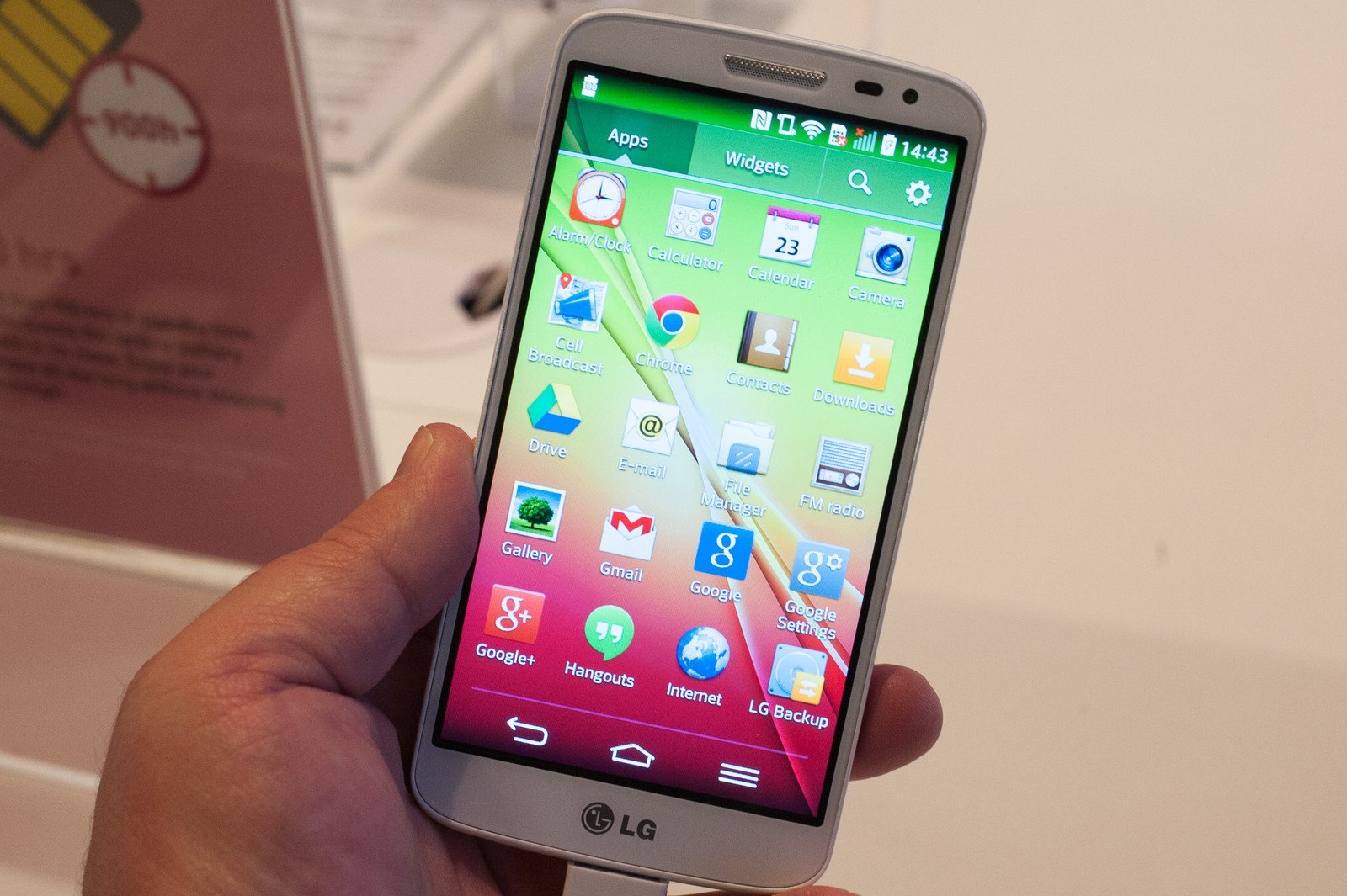 En hvit LG G2 Mini smarttelefon