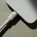 Beats USB-C til Lightning-vevd kabel MDGL4ZM/A - 1.5m - Stein
