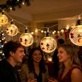 LED-lyskjede med julenissemotiv og gjennomsiktige kuler – 10 varmhvite LED-pærer – 2m