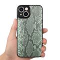 For iPhone 14 Støtsikker telefondeksel med nøyaktig utskjæring Snake Texture PU-skinnbelagt TPU-bakdeksel - Grønn