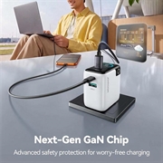 Joyroom PODIX TF70 70W GaN-lader - 2x USB-C, USB-A, digitalt display - hvit