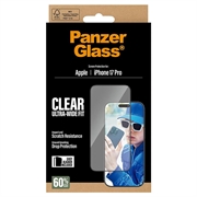 iPhone 17 Pro PanzerGlass Ultra-Wide Fit EasyAligner Beskyttelsesglass - svart kant