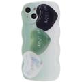 Stylish Wavy Edge iPhone 14 TPU-deksel - 3 Hjerter