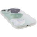 Stylish Wavy Edge iPhone 14 TPU-deksel - 3 Hjerter