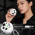 Samsung Galaxy Buds 4/4 Pro-etui i spillkontrollerstil med karabinkrok og rengjøringsverktøy - hvit
