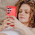 Samsung Galaxy S26 Ultra børstet TPU-deksel - karbonfiber - rød
