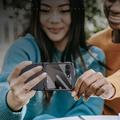 Samsung Galaxy Z Flip8 Plast-deksel med Ytre Beskyttelsesglass - svart