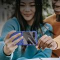 Samsung Galaxy Z Flip8 Plast-deksel med Ytre Beskyttelsesglass - mørkeblå
