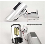 Solcelledrevet dummy-sikkerhetskamera med blinkende LED - svart