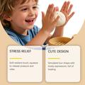 Ensfarget dumpling squishy stressleke med dampkurv - hvit