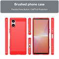 Sony Xperia 5 V Børstet TPU Deksel - Karbonfiber - Rød