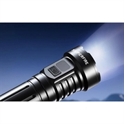 SuperFire L24 USB-C-lommelykt - svart