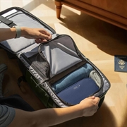Tech-Protect Defender S70 24L reise-ryggsekk for bærbar PC (håndbagasje) – Ryanair/Wizz Air – 40x30x20cm – militærgrønn