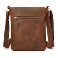Vertikal skulderveske / crossbody-veske i skinn for menn – kaffefarget
