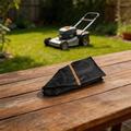 Vanntett deksel til robotgressklipper i 600D Oxford-stoff – 56 x 43 x 31cm – svart/oransje