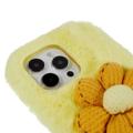 3D Plush Furry Winter iPhone 14 Pro Max TPU-deksel - Gul Blomst