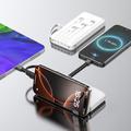 Wozinsky W11-W 10000mAh powerbank med 4 kabler, telefonstativ og LED-lommelykt - hvit