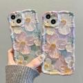iPhone 15 TPU-deksel med bølgete kanter og oljemaling - blomster