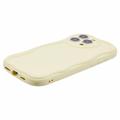 iPhone 16 Pro Max Candy Color Wavy TPU-deksel - Gul