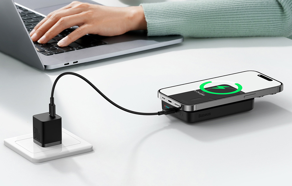 Baseus Magnetic Mini Wireless Power Bank 10000mAh - USB-C 30W, MagSafe-kompatibel - svart