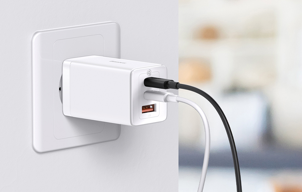 Baseus GaN5 Pro 65W vegglader - 2xUSB-C, USB-A - hvit